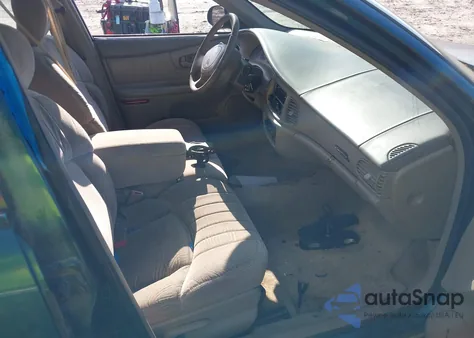 1998 Buick Century Custom из США, поврежденный, VIN 2G4WS52M4W1578113